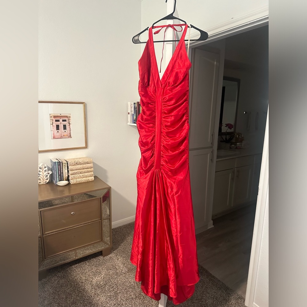 Jessica McClintock red silky gown/dress